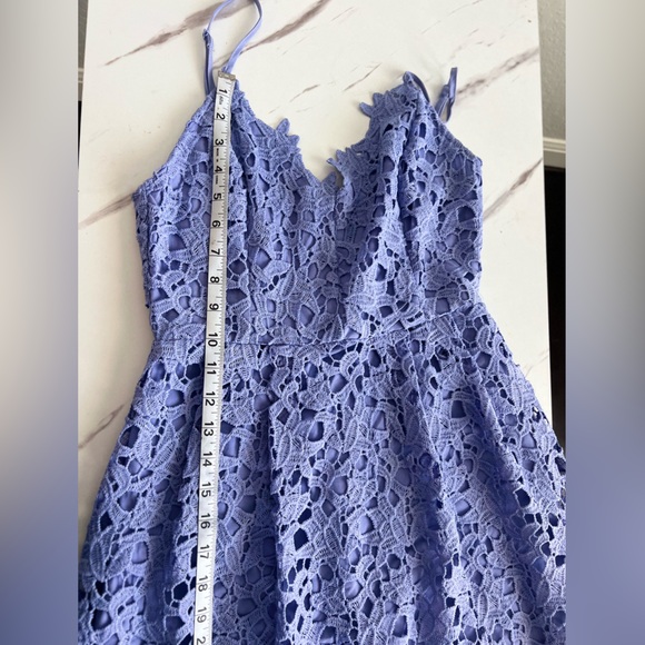 ASTR The label-  LACE A LINE MIDI DRESS - Picture 13 of 14